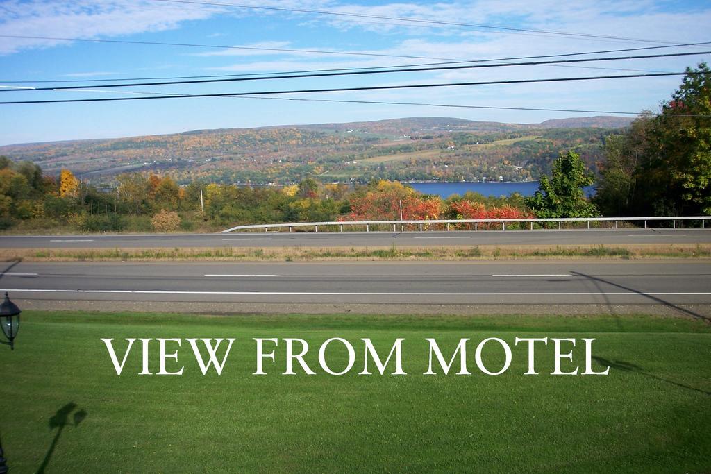 Longhouse Lodge Motel Watkins Glen Exterior photo